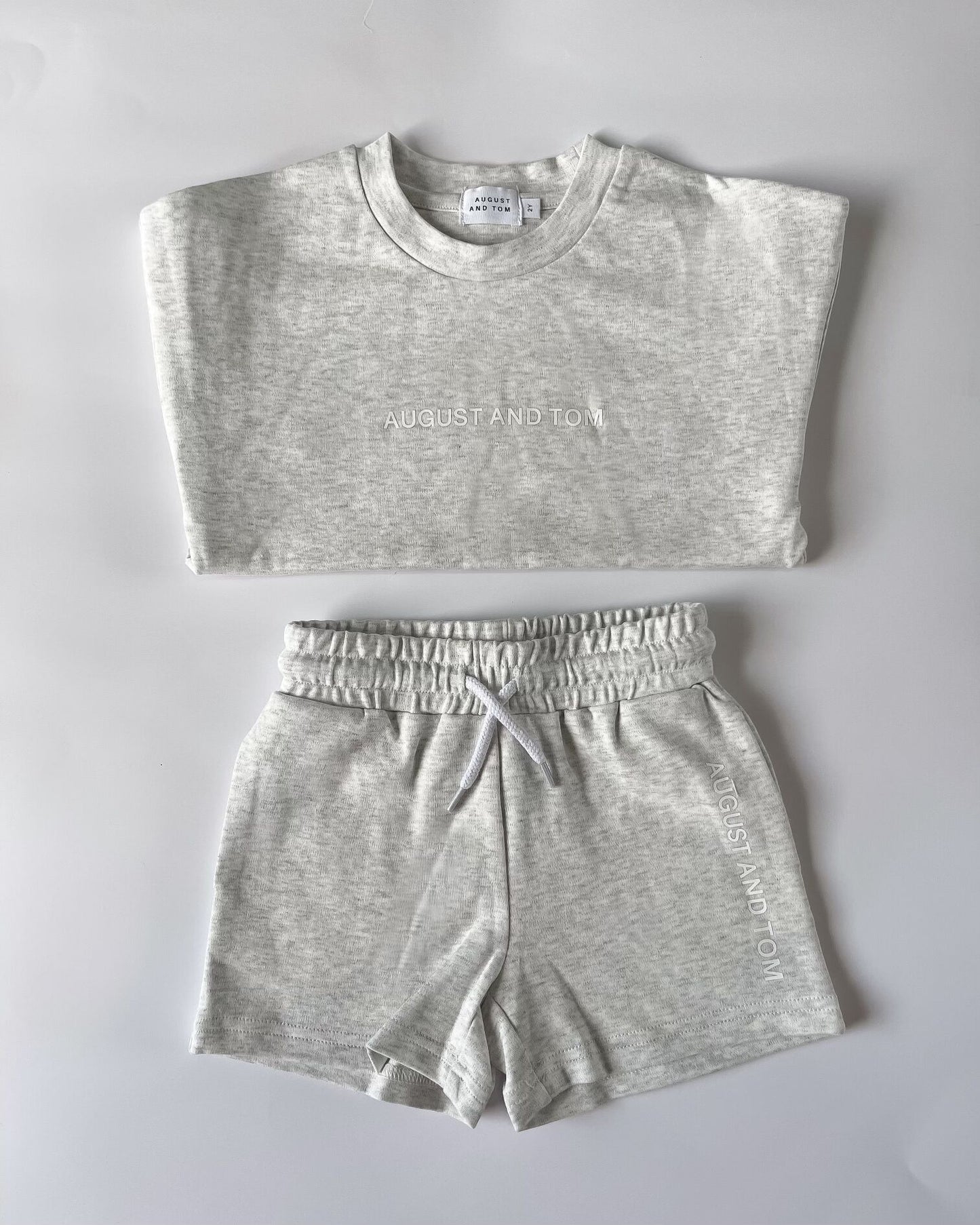 SIGNATURE SHORTS | GREY